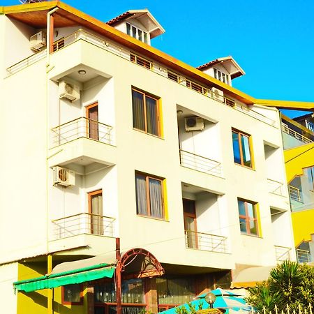 Hotel Gjeli Fier Exterior foto