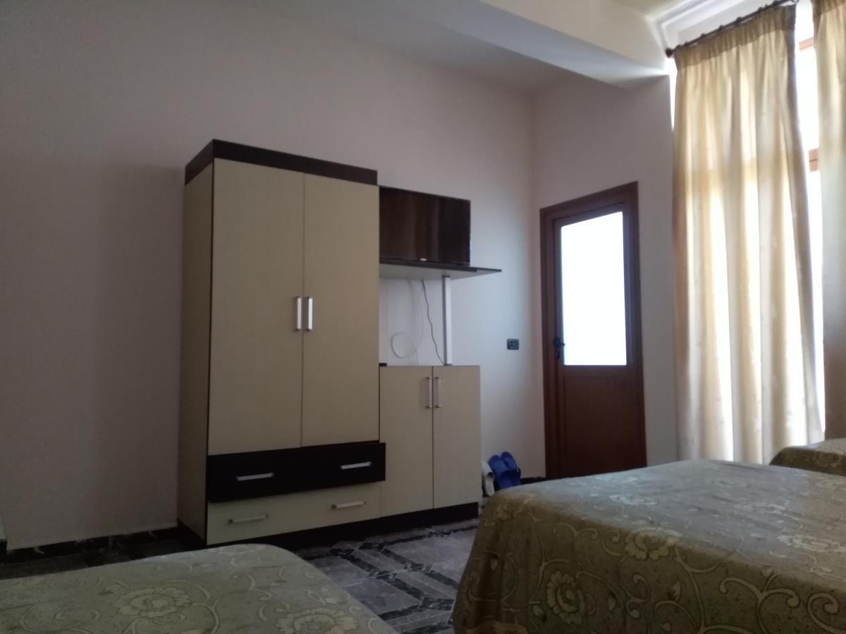 Hotel Gjeli Fier Exterior foto
